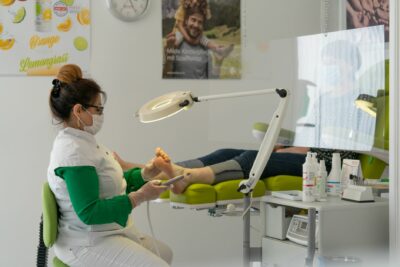 Pied diabétique et semelles : ce que révèlent les réclamations de patients contre les podologues en 2025