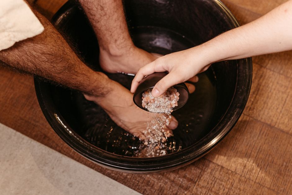 Bain de pieds sels, masques & cr&egrave;mes